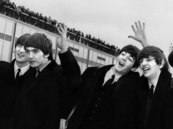 Контракт The Beatles ушел с молотка за 23 тысячи долларов