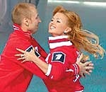 АННА СЕМЕНОВИЧ отметит день рождения антигламурной вечеринкой в «Стакане»