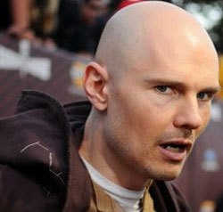 Под воздействием чар ДЖЕССИКИ СИМПСОН БИЛЛИ КОРГАН признал, что распад SMASHING PUMPKINS БЫЛ ОШИБКОЙ