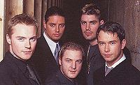 Вокалист BOYZONE найден мертвым в Испании