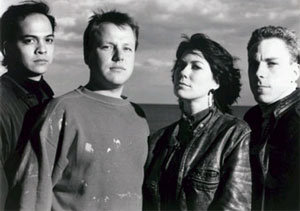 PIXIES выпустили бесплатный мини-альбом