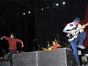 RAGE AGAINST THE MACHINE пригласили СЬЮЗАН БОЙЛ спеть дуэтом