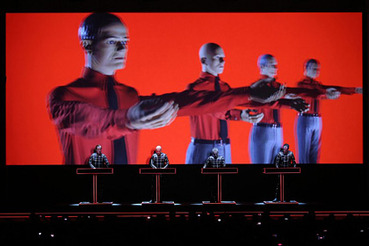 Kraftwerk открыла серию концертов в галерее Тейт Модерн