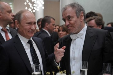 Путин поздравил Гергиева шуткой