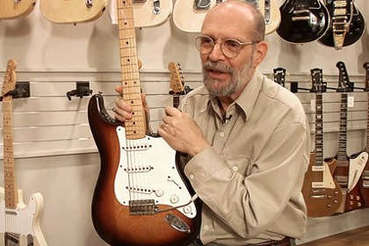 Первая гитара Fender Stratocaster продана за 250 тысяч долларов
