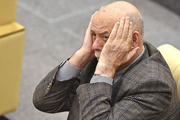 Говорухин усмотрел нарушение закона в клипе о «лабутенах»