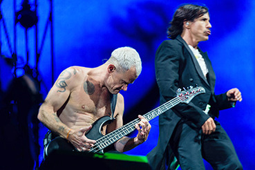 Red Hot Chili Peppers пригласили продюсера Radiohead