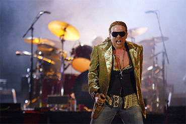 У фронтмена Guns N' Roses нашли оружие на канадской границе