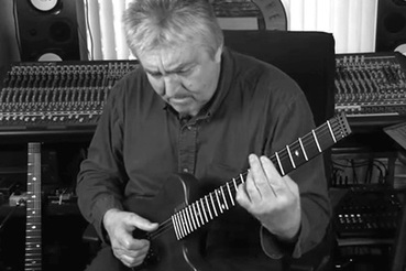 Умер бывший участник Soft Machine Аллан Холдсворт