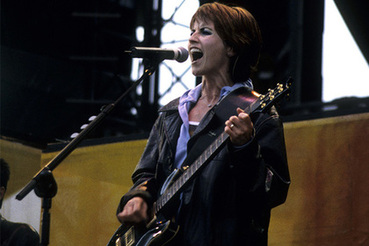 Солистке The Cranberries приписали «жуткую депрессию» и попытку самоубийства